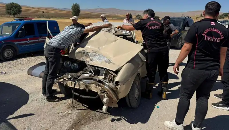 Kahramanmaraş’ta Kamyonet ve Otomobil Çarpıştı: Kazanın Detayları ve Sonuçları