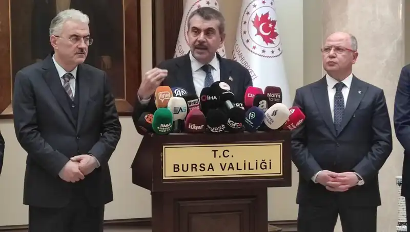 Bakan Tekin: Protestolara Katılan Çalışanlara İşten Çıkarma Uyarısı