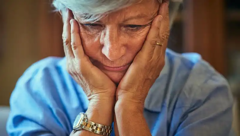 40’lı Yaşlarında Alzheimer: Erken Uyarı İşaretini Stresle Yanlış Yorumladı
