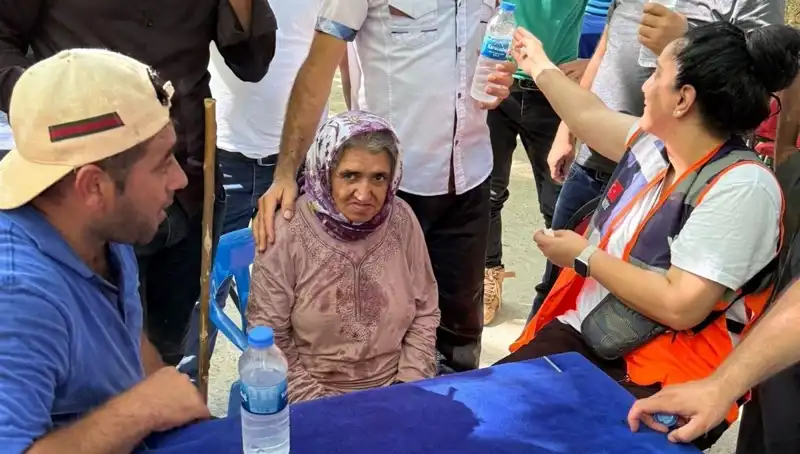 Kayıp Kadın 3 Gün Sonra Bulundu: Piknikçiler Hayatta Kalmayı Başardı!