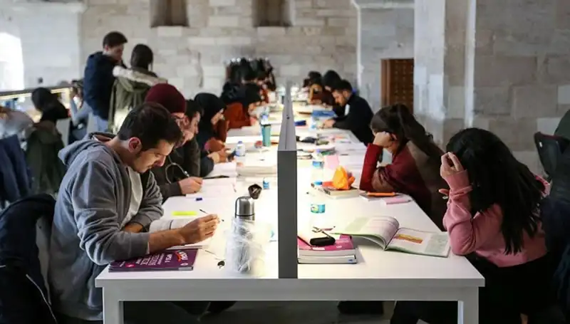 Üniversiteler 2023-2024 Eğitim Yılı Tarihlerini Açıkladı!