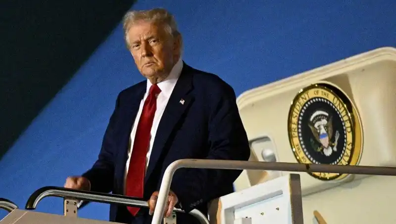 ABD Başkanı Trump, Lahey'deki NATO Zirvesi'nde Tarihi Adımlar Atacak