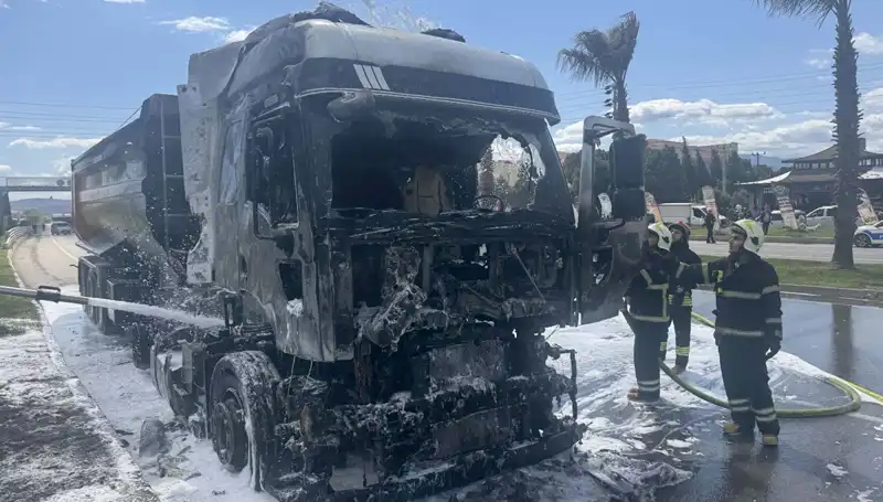 Kum Yüklü TIR Yangını: Olayın Sebepleri ve Sonrası