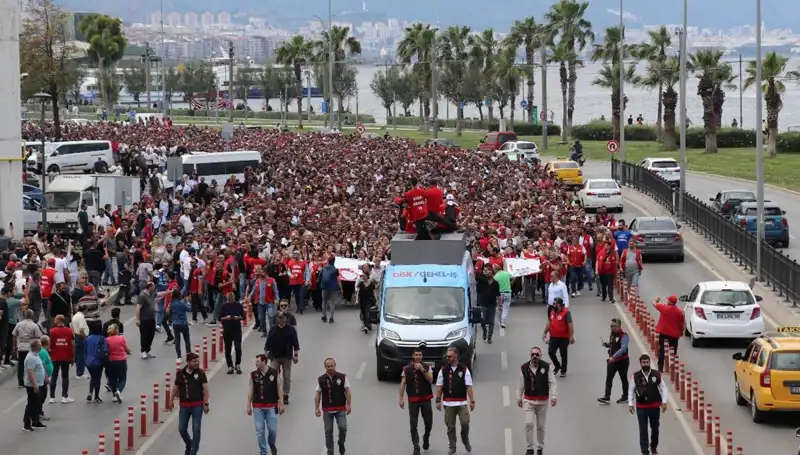 İzmir'deki Grevde Dördüncü Gün: Direniş Sürüyor