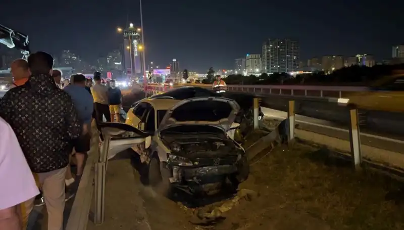 Makas atan sürücünün neden olduğu kaza yol ayrımında can aldı
