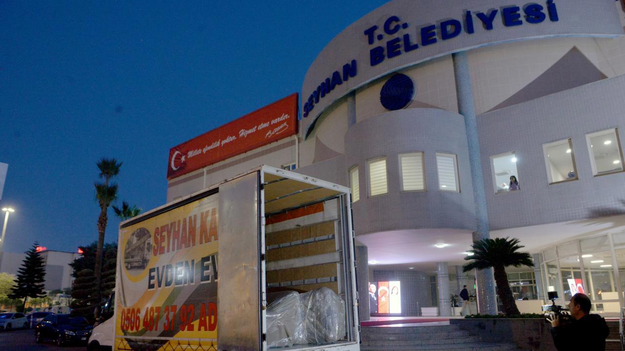 Seyhan Belediyesine Mali Sorun: Haciz Kararı Sonuçları