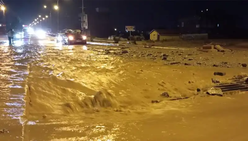 Konya ve Ankara'yı Vuran Felaket: Sel Olayının Sebepleri ve Sonuçları