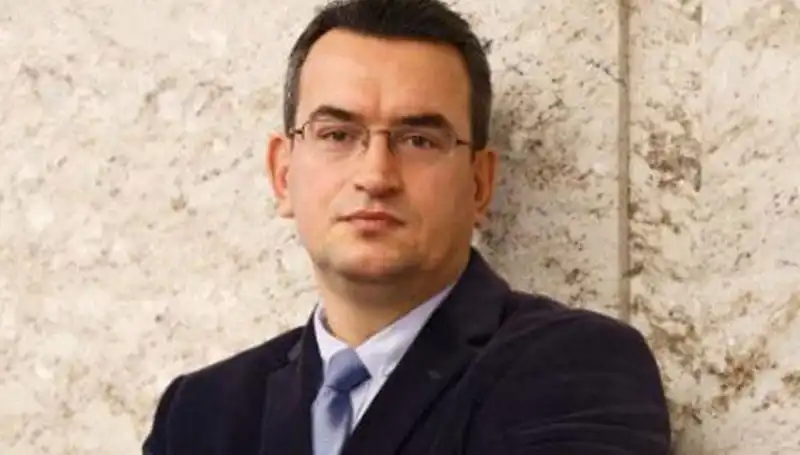DEVA Partisi Kurucu Üyesi Metin Gürcan: Yaşamı ve Siyasi Yolculuğu