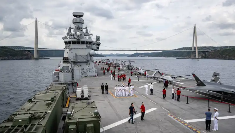 TCG Anadolu, Tarihi Sarayburnu'ndan Yeni Bir Maceraya Yola Çıktı