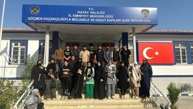 Minibüste 24 Göçmen Yakalandı: Sınır Güvenliği Kontrolü Artıyor