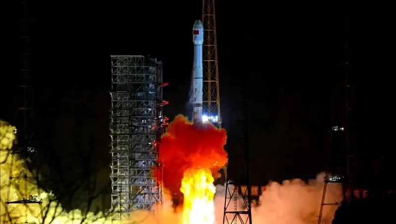 Uzay Keşiflerinin Yeni Kahramanı: Çin, Tienvın-2 Asteroid Araçlarını Gönderdi
