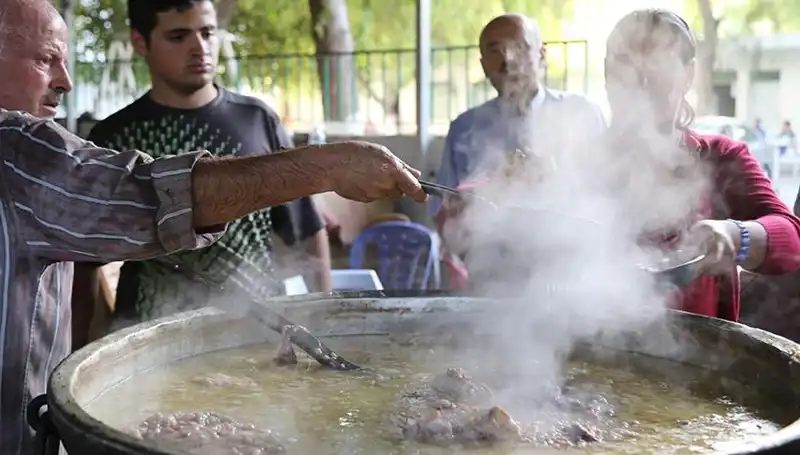 Gadir-i Hum Bayramı: Gelenekler ve Modern Kutlama Yöntemleri