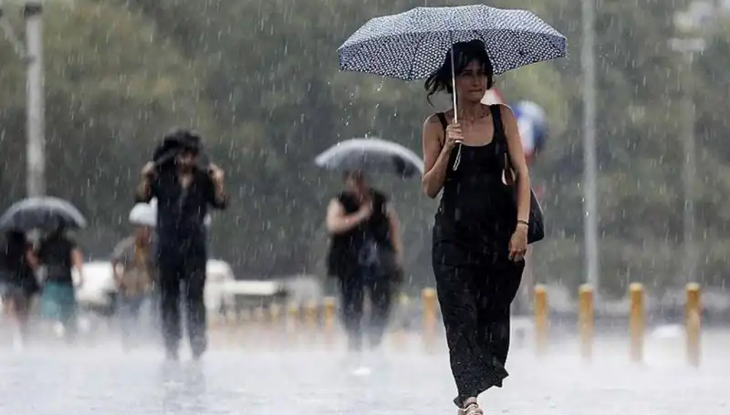 İstanbul ve Ankara'da Sağanak Yağış Bekleniyor! 25 İlde Etkili Olacak