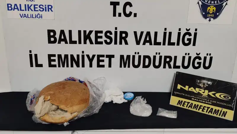 Uyuşturucu Ticareti için Ekmeğin İçine Saklanan Çete Çökertildi
