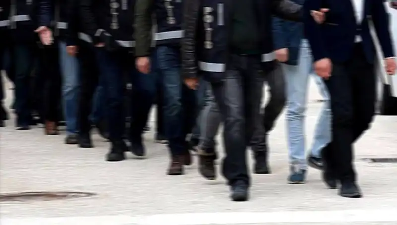 Kadın Profiliyle Tuzak Kurulan Gençler Gasp Edildi: "Balkız" Olayı