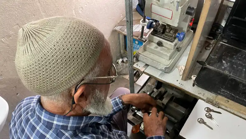 28 Yılda 4 Metrekarelik Dükkanın Hikayesi: "Burası Bize Saray Gibi"