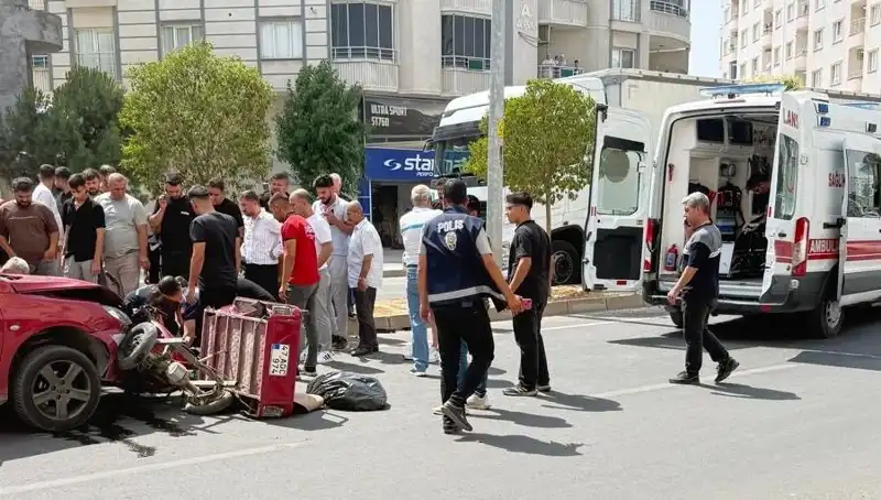 Mardin'de Trafik Kazası: İki Kişi Hastaneye Kaldırıldı