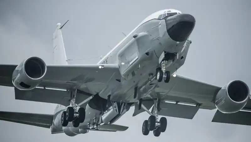 ABD Casus Uçağı, Rus Sınırlarında Gizli Görevine Devam Ediyor