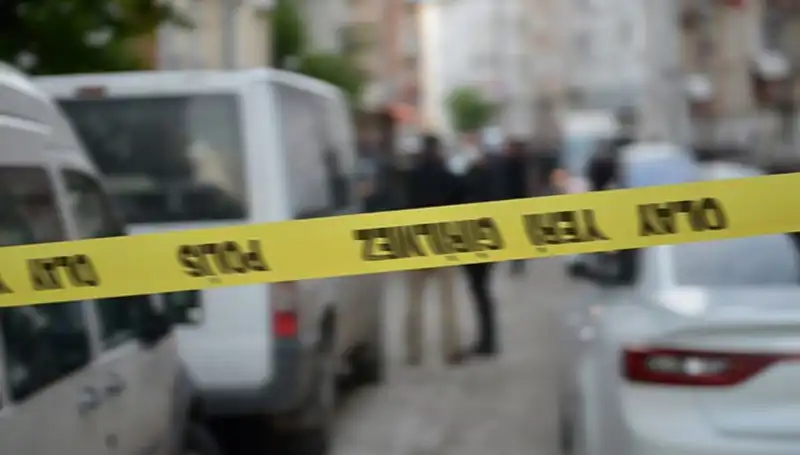Sokaklarda Kan Aktı: Satır ve Bıçaklı Kavga Sonucu 1 Ölü, 1 Yaralı