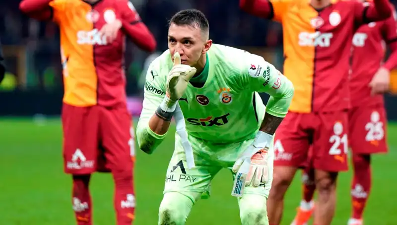 Muslera'nın Yerini Alacak İsim Belli Oldu: Taraftarları Şaşırtan Gelişme
