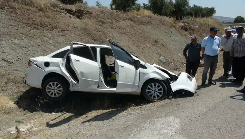Kilis’te Feci Kaza: Otomobiller Çarpıştı, Yaralılar Hastanede Tedavi Altına Alındı