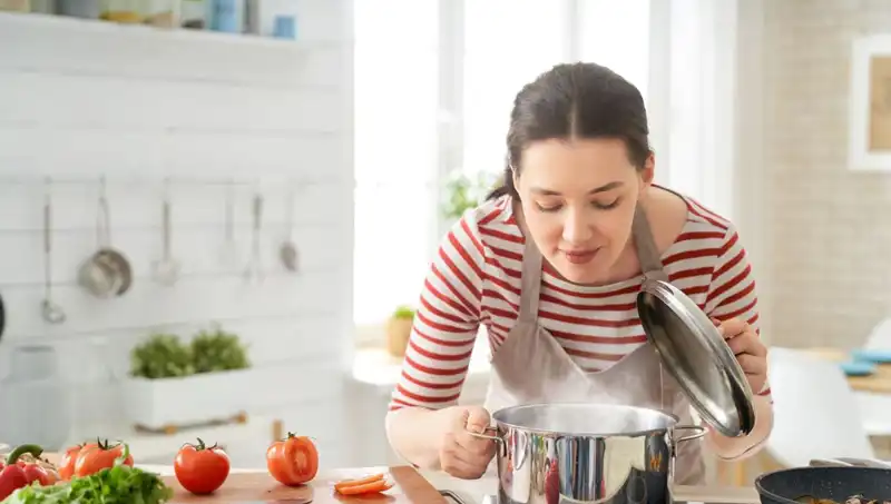 Yemek Hazırlarken Yapılan Bu Hata Hayati Tehlike Oluşturuyor!