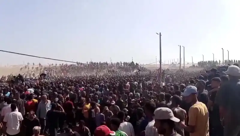 İsrail’in Gazze’deki Yardım Noktasına Saldırısı: 26 Kişi Hayatını Kaybetti