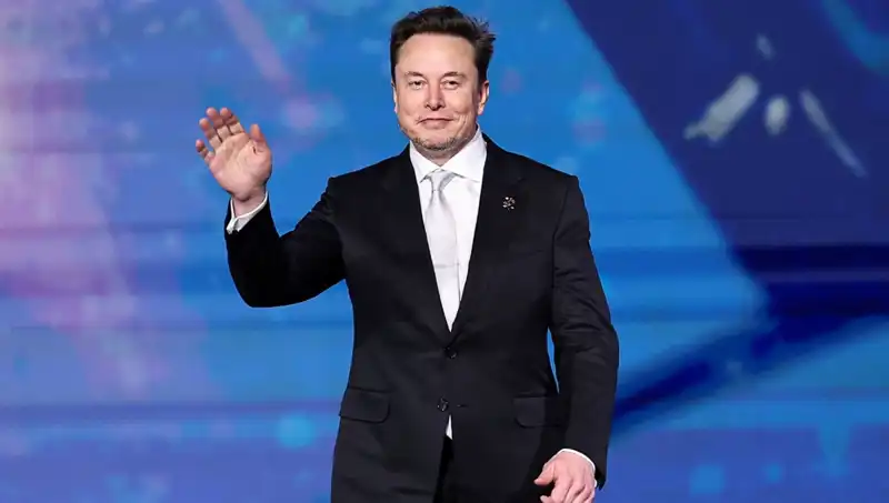 Tesla, Kendi "Canavarı" Model S Plaid'i Rafa Kaldırıyor!