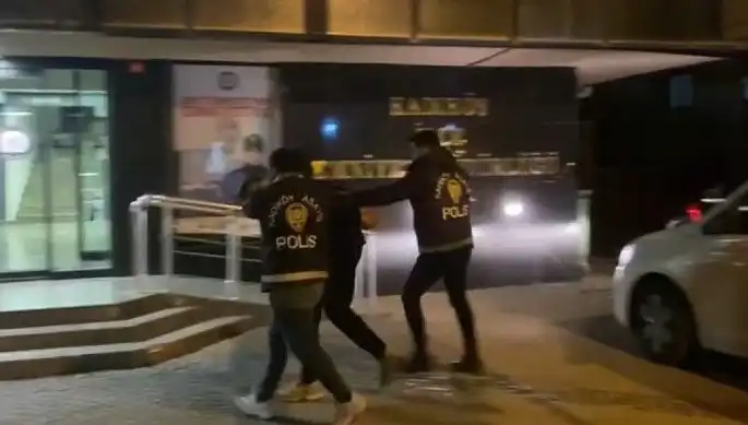Galatasaray Taraftarını Silahla Yaralayan Şüpheli Polise Teslim Oldu