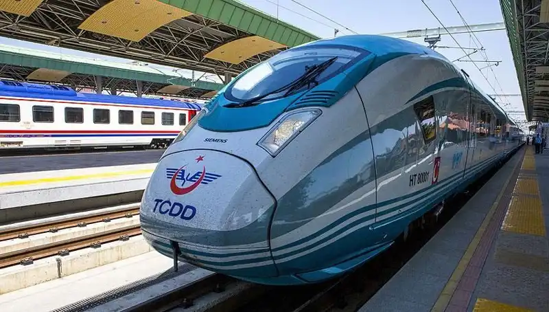TCDD, Tren Makinisti İçin 140 Kursiyer Alım İlanı Yayımladı