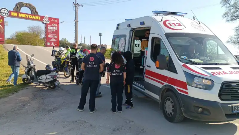 Edirne'de Motosiklet Kazası: Genç Yaşamını Kaybetti, Olayın Şoku Sürüyor