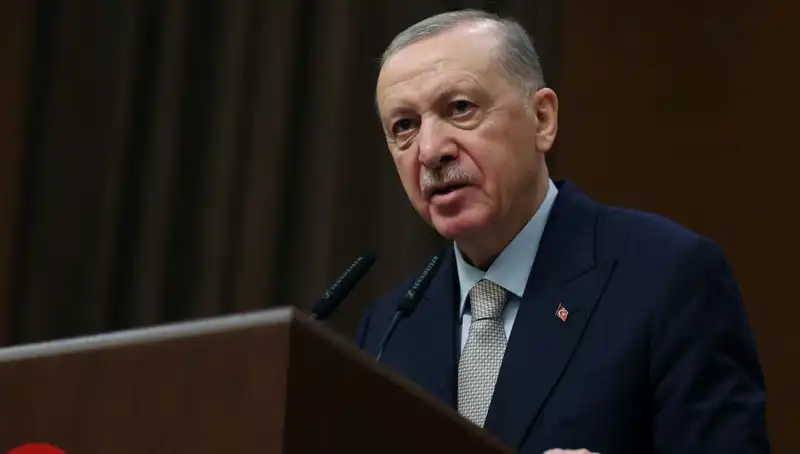 Cumhurbaşkanı Erdoğan'dan Çarpıcı Açıklama: Sokak Terörü Soygunları Perdeleme Stratejisi mi?
