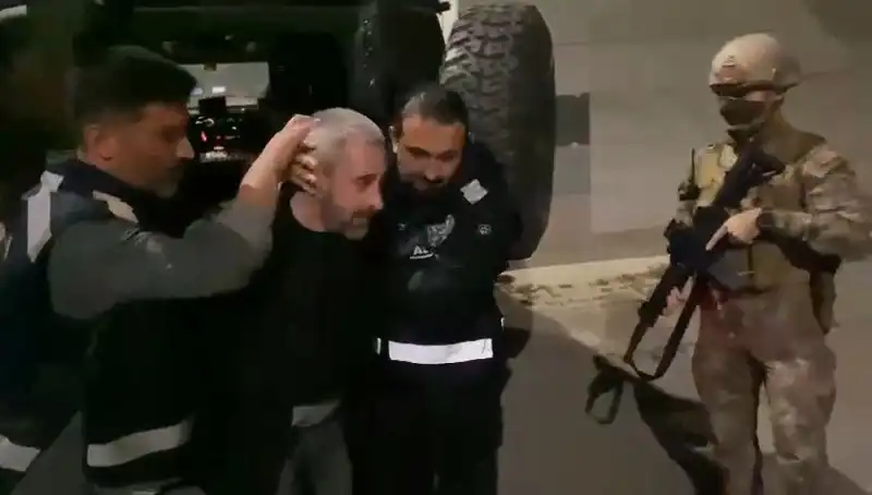 Kardeş Katili Yakalandı! 213 Saatlik Görüntü İncelemesi Şok Edici Detayları Ortaya Çıkardı