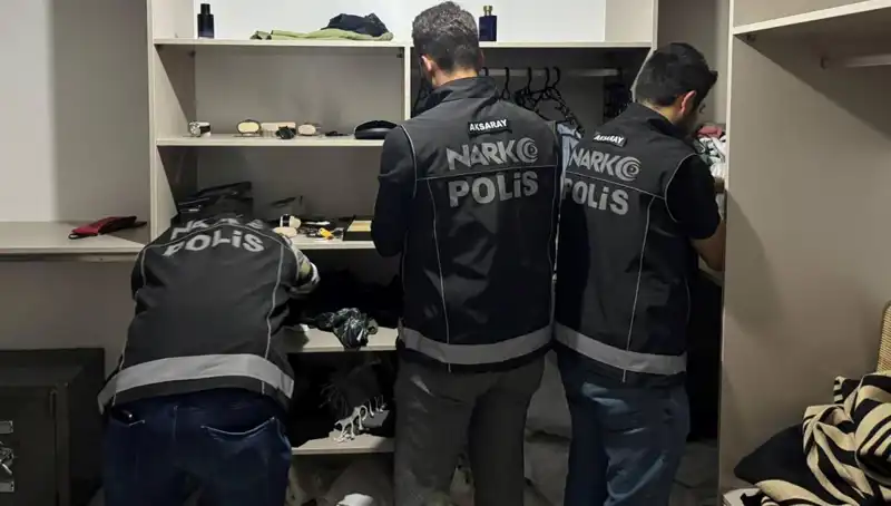 Uyuşturucu Operasyonunda F Serisi Dolar Ele Geçirildi: Şok Detaylar!